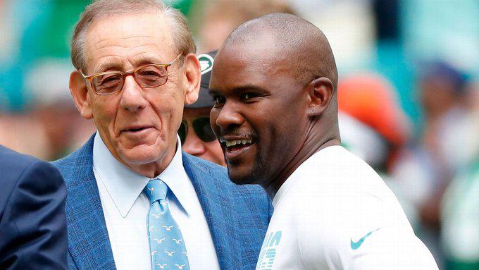 $!Flores alega que dueño de Dolphins le dijo que le pagaría 100 mil dólares por cada derrota