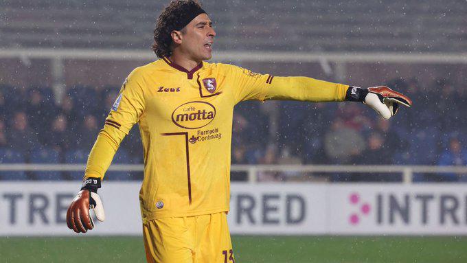 $!Memo Ochoa recibe su peor goleada en Europa: 8-2