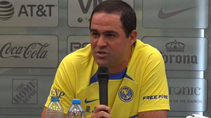 André Jardine en su presentación con América.