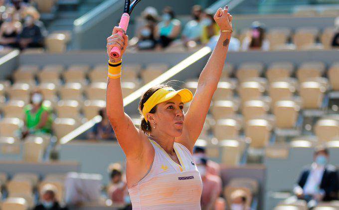 Anastasia Pavlyuchenkova se impone en dos sets.