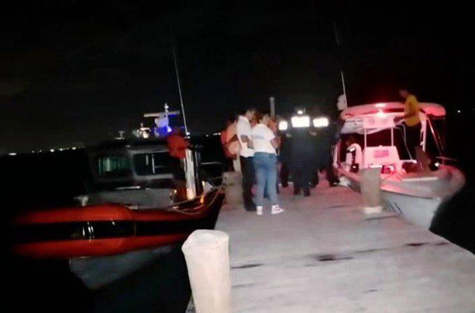 Embarcación turística se hunde en Cancún; reportan al menos 4 muertos