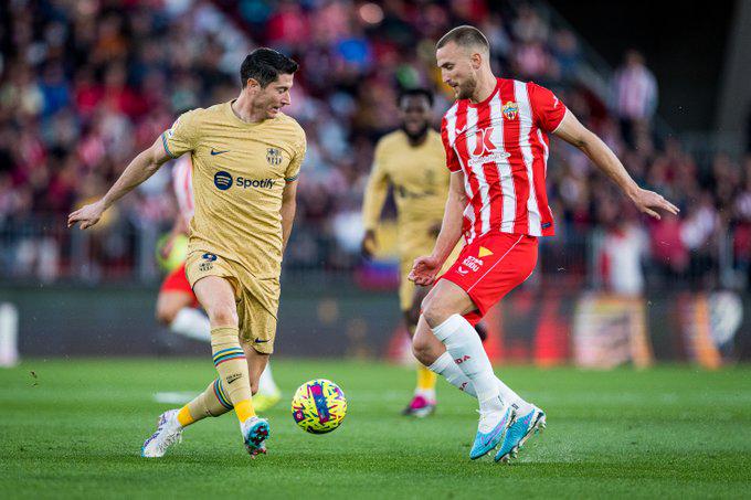 El Barcelona es sorprendido por el Almería
