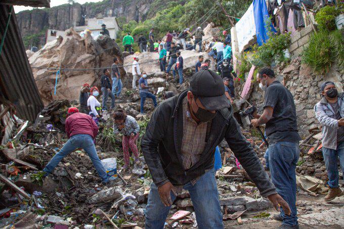 Hallan cuerpo de niña reportada como desaparecida tras derrumbe en el Cerro del Chiquihuite