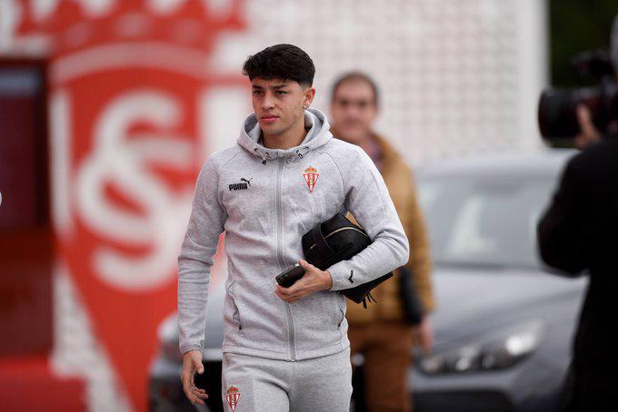 $!Sinaloense Jordan Carrillo se reincorpora a entrenamientos del Sporting de Gijón