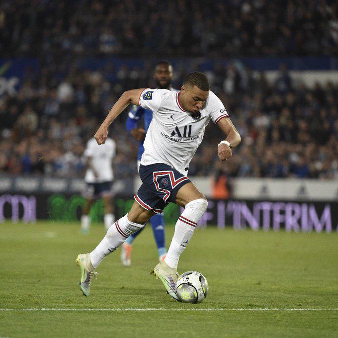 $!París Saint-Germain estrena su título con empate ante Estrasburgo