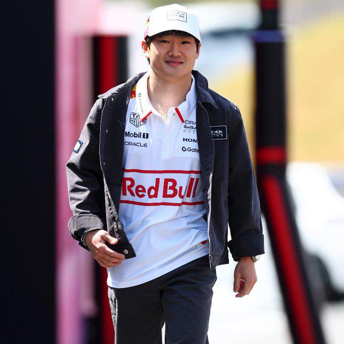 $!Yuki Tsunoda revela el apoyo de Checo Pérez