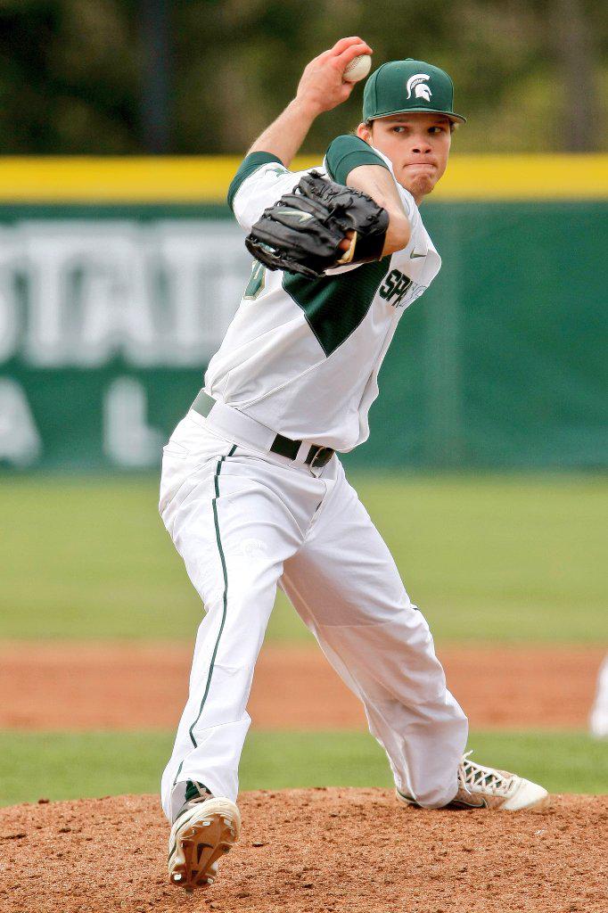 $!Jeff Kinley contribuye en triunfo de Estrellas Orientales