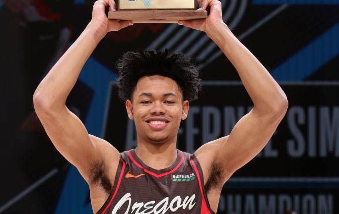 Anfernee Simons, ganador del Torneo de Volcadas