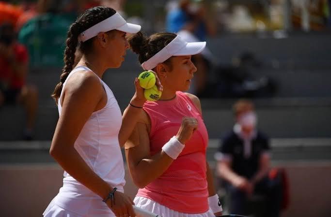 Giuliana Olmos avanza por la vía fácil a la tercera ronda de Wimbledon