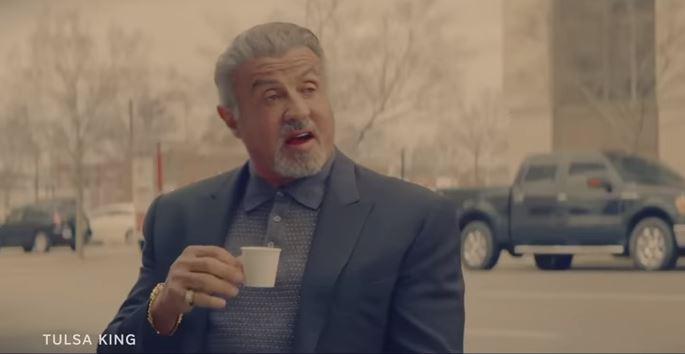 $!Se vuelve Sylvester Stallone un violento mafioso en la serie ‘Tulsa King’