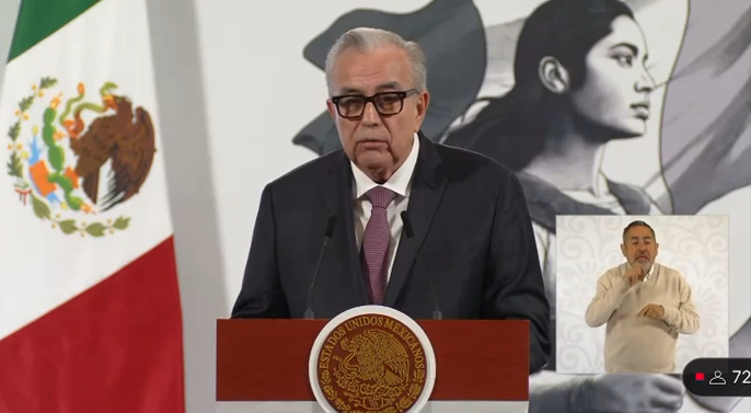 El Gobernador de Sinaloa Rubén Rocha Moya durante su participación en la conferencia de la Presidenta de México Claudia Sheinbaum Pardo.