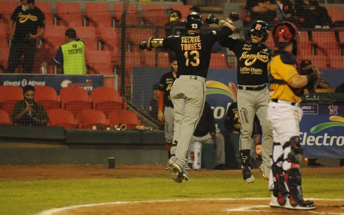 Naranjeros sigue en la cima del standing.
