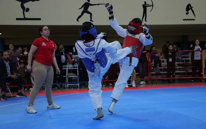 Intensos combates hubo en taekwondo.