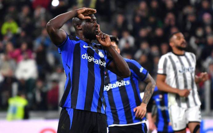 Romelu Lukaku anotó el gol del empate en los minutos finales, pero su festejo propició que fuera expulsado.