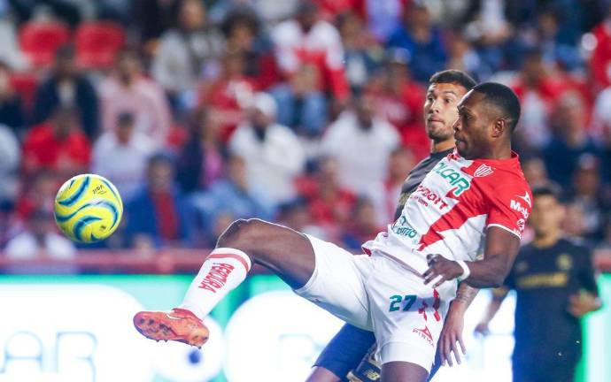 Paridad en el Estadio Victoria.