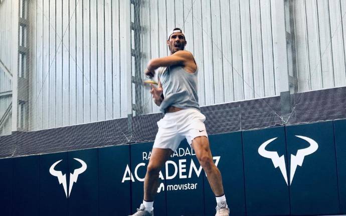 Rafael Nadal aún siente molestias por la lesión que lo alejó de Wimbledon.