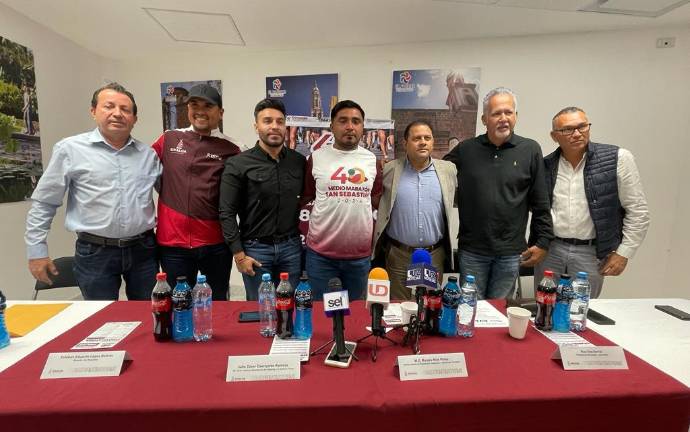 En rueda de prensa se dan detalles de la competencia.