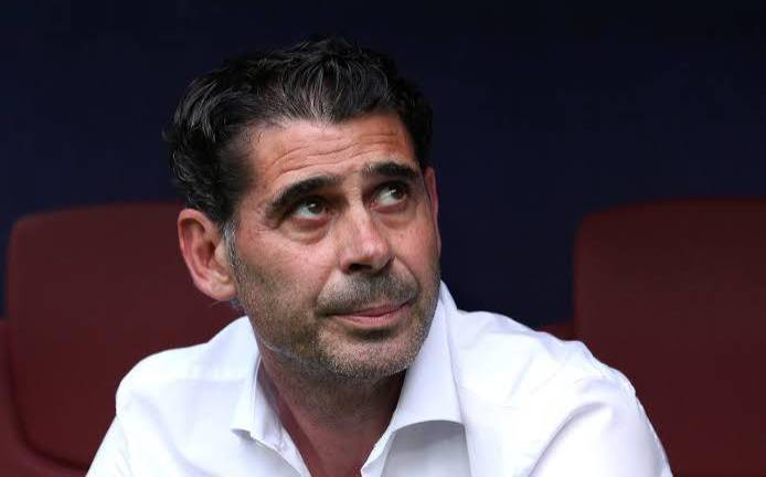 Fernando Hierro estaría cerca de suplir a Ricardo Peláez.