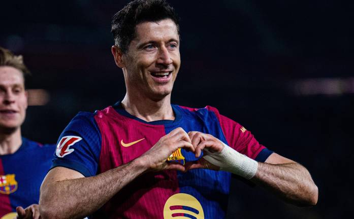 Robert Lewandowski anotó el gol que le dio al Barcelona el triunfo y el liderato de LaLiga.