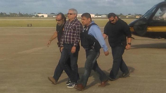 El dinero. Eso los hunde. En tres sexenios, 13 ex gobernadores