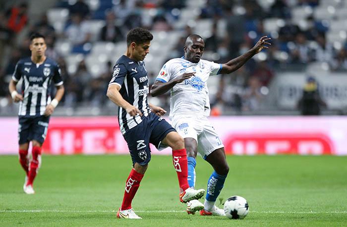 Gallos de Querétaro saca un punto en su visita a Rayados