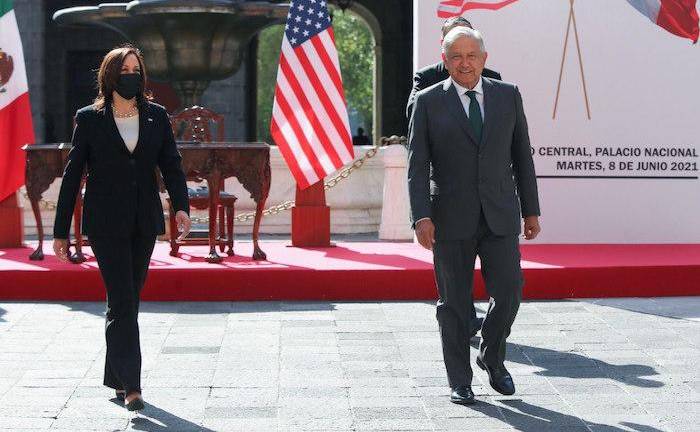 Kamala Harris y Andrés Manuel López Obrador.