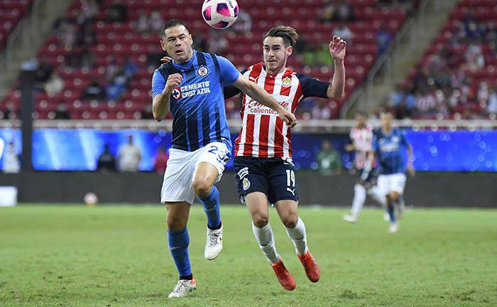 Chivas y Cruz Azul empatan.