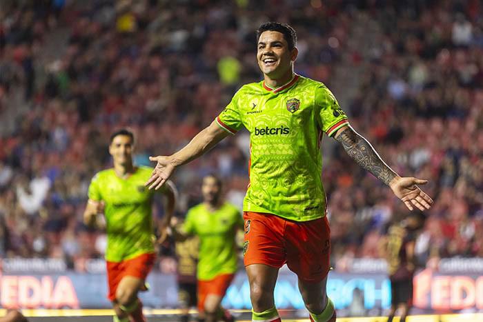 Bravos le pone el bozal a Xolos