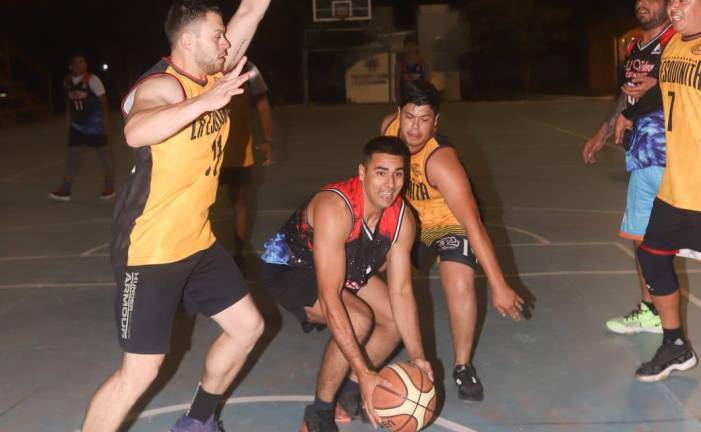 Las acciones del baloncesto de Casa Hogar siguen su curso.