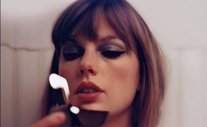 La cantante Taylor Swift ocupa el top 10 de Billboard.