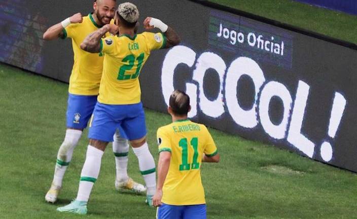 Brasil llega al duelo ante Colombia con su boleto a la siguiente ronda asegurado.