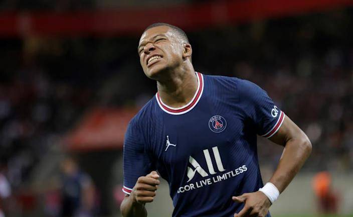 La novela de Kylian Mbappé sigue su curso en el futbol europeo.
