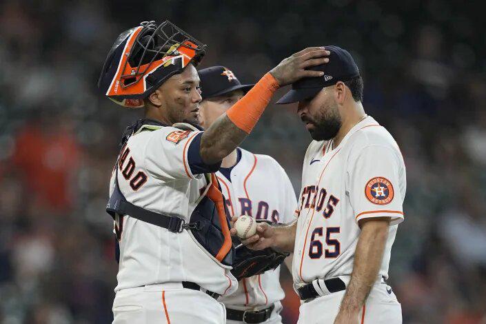 Los Astros buscan que José Urquidy ‘vuelva a ser el lanzador que era’