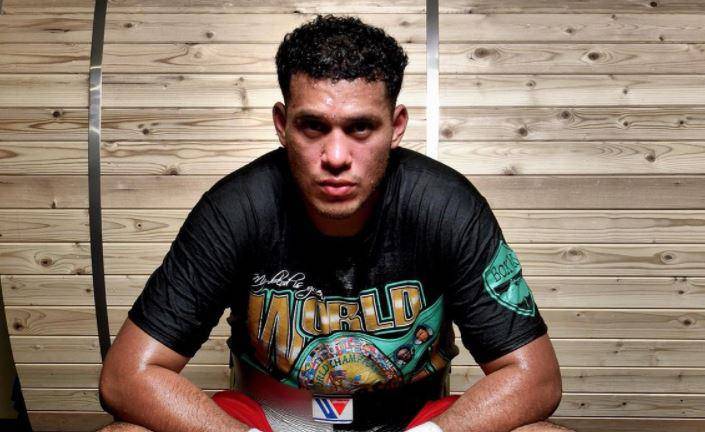 El siguiente oponente del “Canelo” debió ser David Benavidez, señalan.