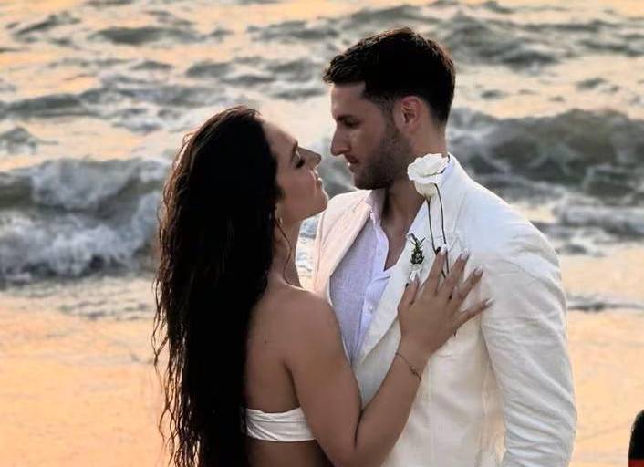Santi Giménez se casa con Fernanda Serrano, en Punta Mita