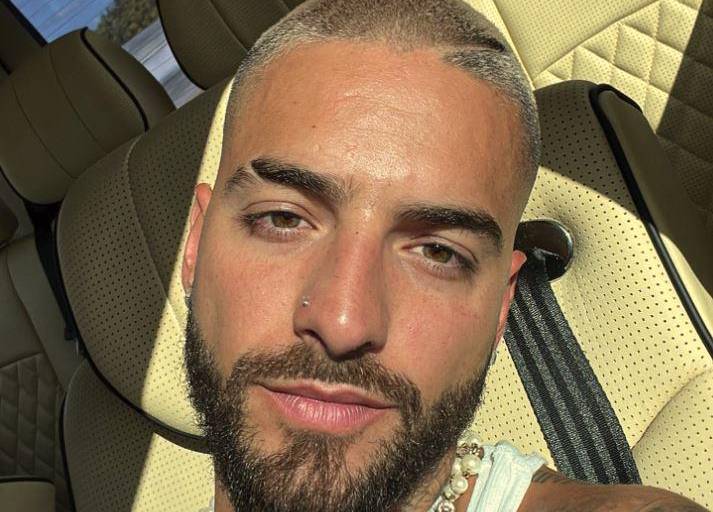 Sorprende Maluma a sus fans con nuevo look