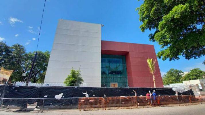 Trabajos de construcción del nuevo Centro de Salud de Culiacán durante 2021.