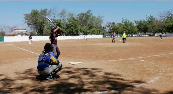Pelikanos derrota por 4-2 a Las Higueras.
