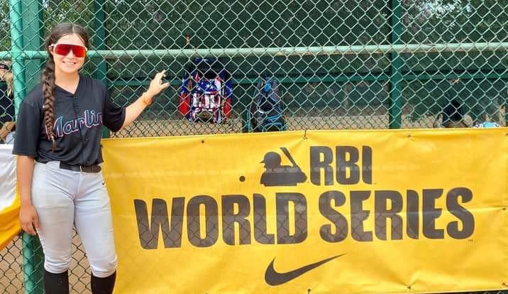 Vive Danna Viera experiencia inolvidable en el Torneo RBI World Series
