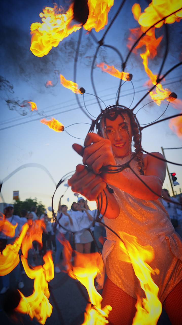 $!Música, pirotecnia y alegres comparsas crearán un ambiente festivo para anunciar la proximidad del Carnaval Internacional Mazatlán.