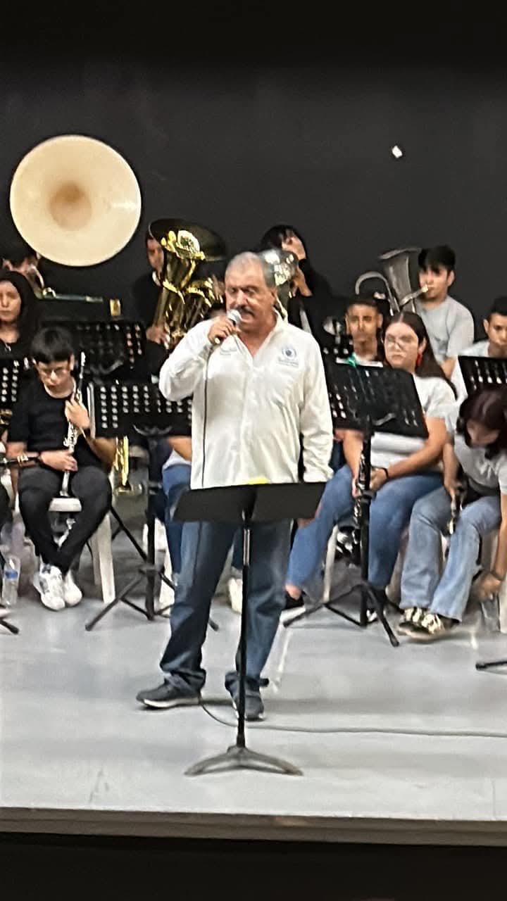 $!Nuevas generaciones de músicos se forman en Escuinapa guiados por el ‘Profe Hugo’