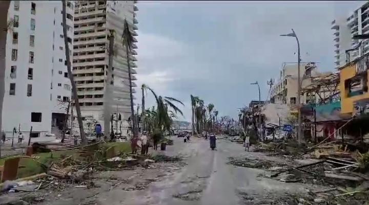 Después del paso del huracán Otis, la devastación de Acapulco.