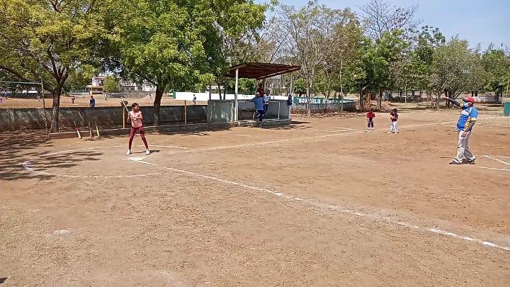 $!Intensos siguen los duelos de la Toronja en la Liga Infantil y Juvenil del Pelikanos