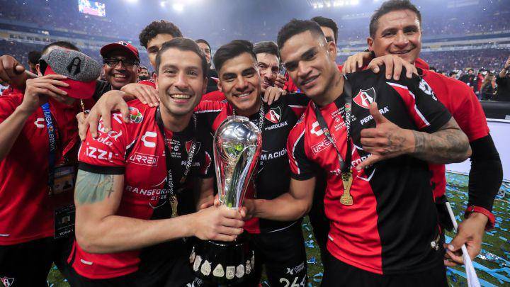 Atlas volvió saborear la gloria de ser campeón tras 70 años.