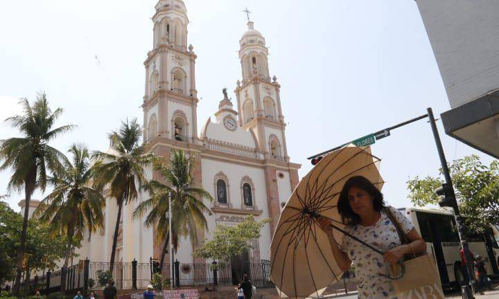Durante la pasada temporada de calor 419 personas perdieron la vida, en 88 por ciento de los casos debido a un golpe de calor y el resto por deshidratación.