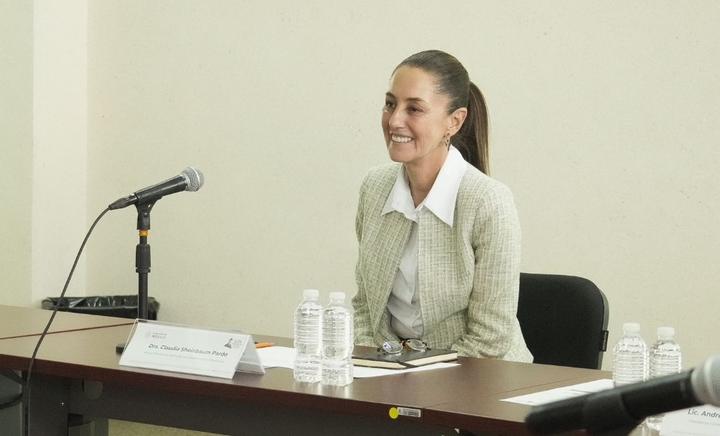 Sheinbaum va a Palacio Nacional; asegura no verá a AMLO