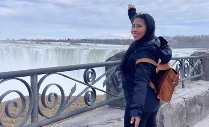 Visita Yalitza Aparicio las Cataratas del Niágara