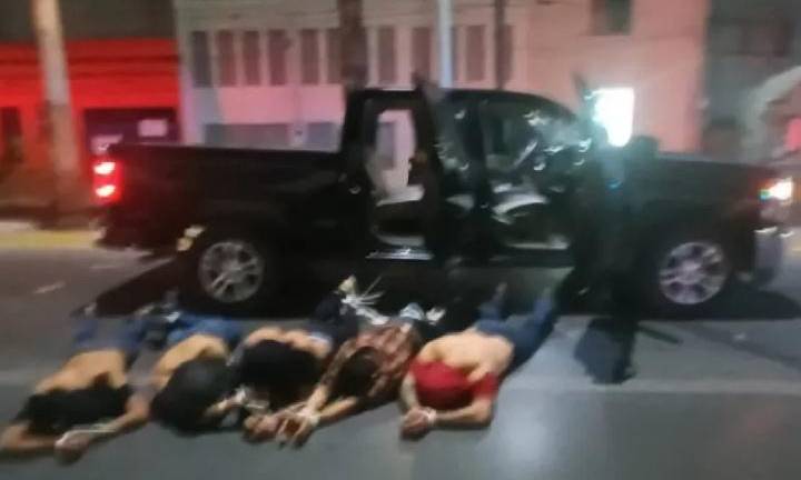Cinco supuestos delincuentes fueron localizados amarrados en Matamoros y se presume están relacionados con el secuestro de cuatro estadounidenses.
