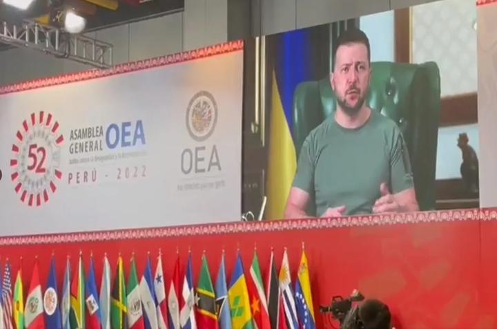 ¿Con quién hubiera simpatizado Miguel Hidalgo?, pregunta Zelensky; AMLO responde con críticas