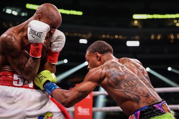 $!Errol Spence Jr. obtiene su tercer cetro Welter tras vencer a Yordenis Ugás